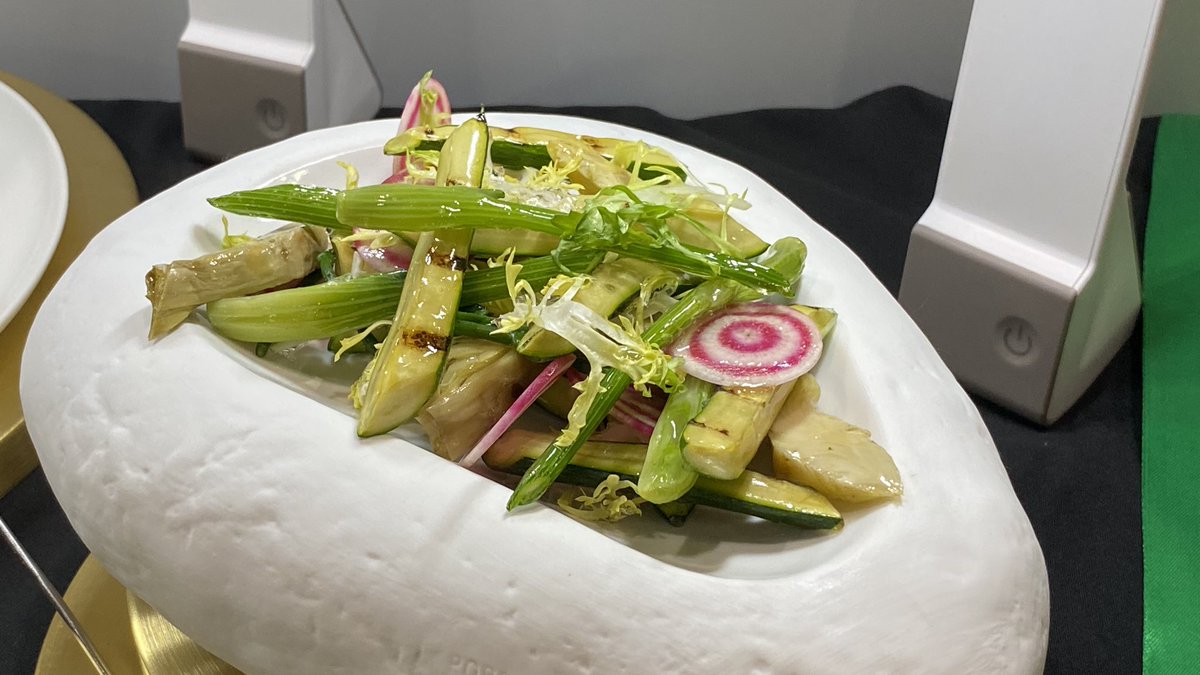 Congratulations to Nathan Clark, ESS on the Bronze Award for the Show or Presentation Platter at <a href="/HRC_Event/">HRC</a> <a href="/SalonCulinaire/">Salon Culinaire</a> Such stunning colours! 🥉

#teamCompass #ESS