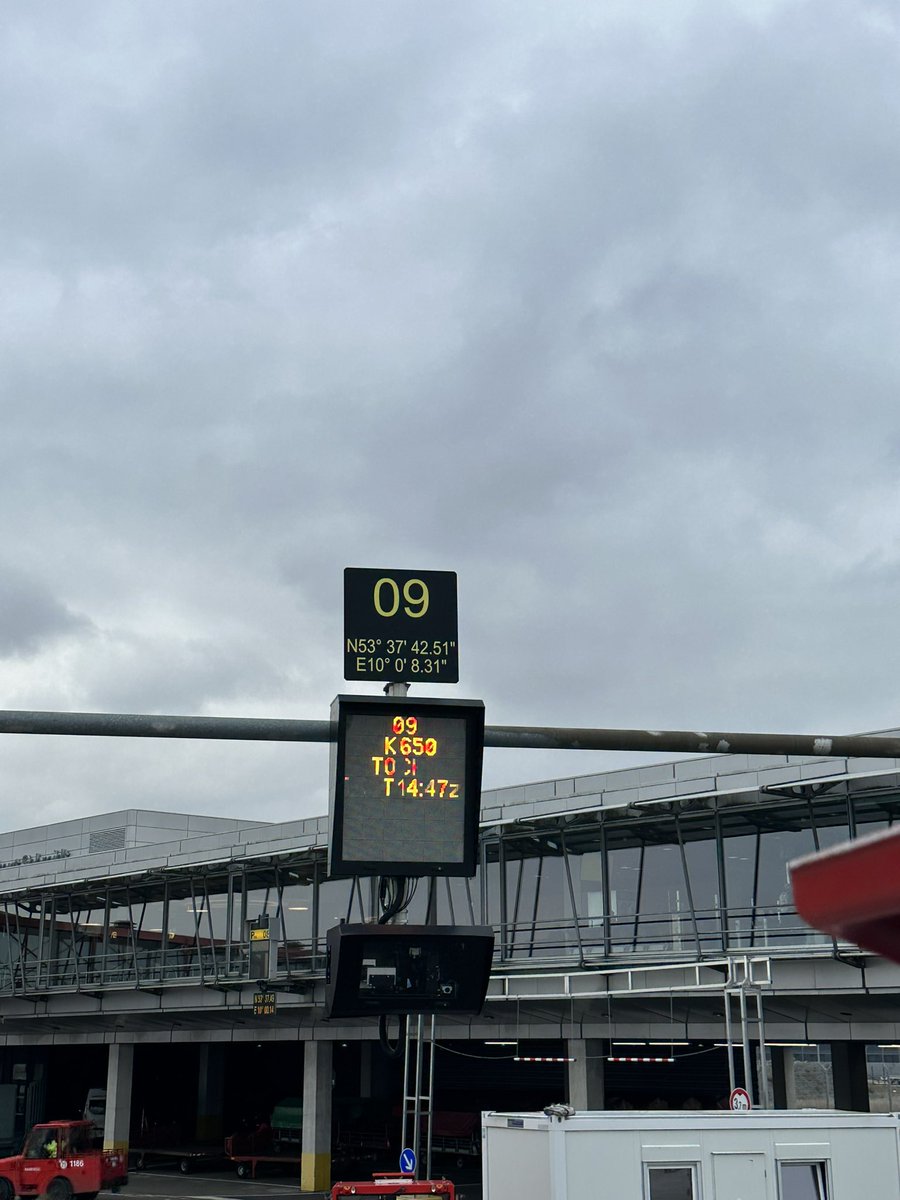 For the first time since 2014 I‘m back onboard of <a href="/SAS/">SAS - Scandinavian Airlines</a> with service to Copenhagen. Later on I‘ll be flying onboard <a href="/Icelandair/">Icelandair</a> for the very first time!