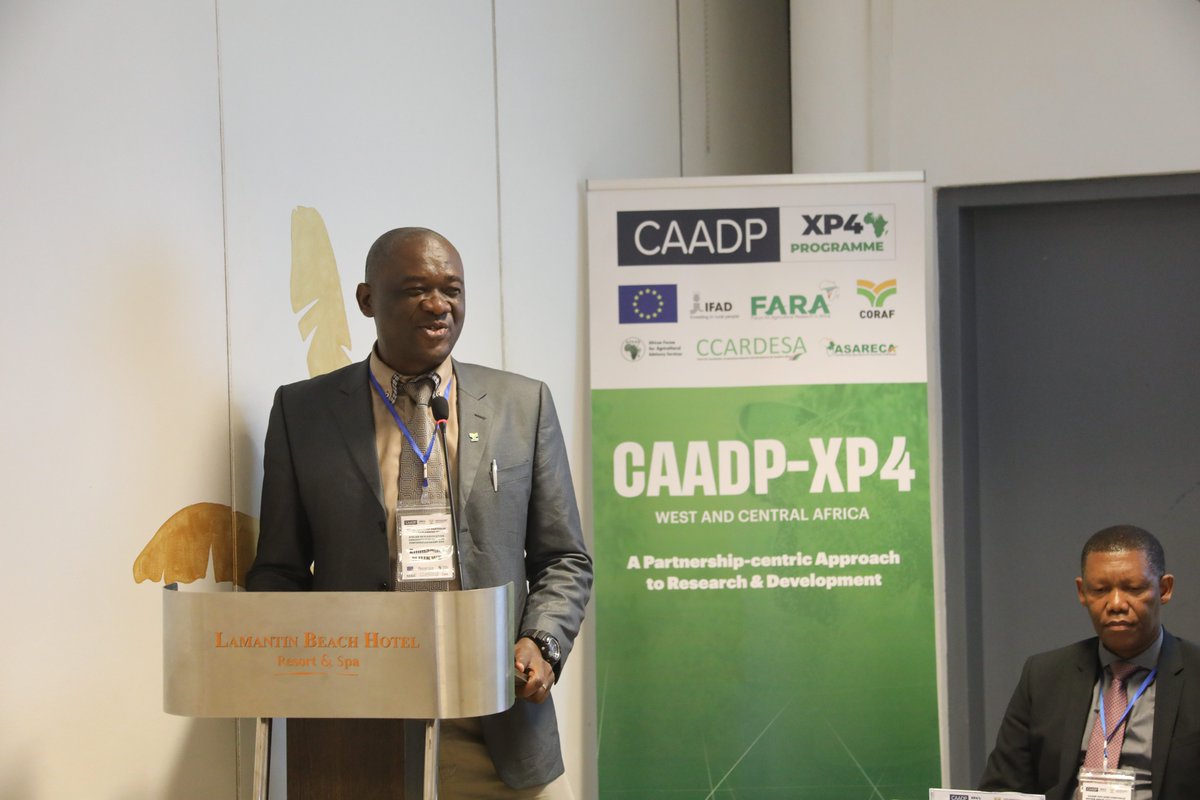 La présidence et de la vice-présidence du Comité technique du projet #CAADPXP4 a été transférée au @CORAFNews et @FARAinfo respectivement au cours de la réunion conjointe de revue de portefeuille et de planification du projet #CAADPXP4 en cours ce jour à Saly, #Sénégal