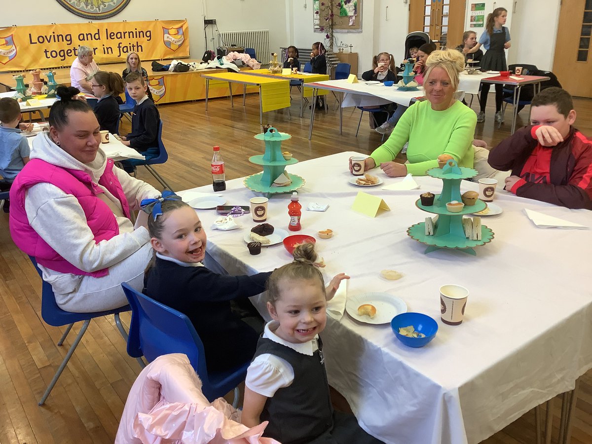 Holy Cross tweet media