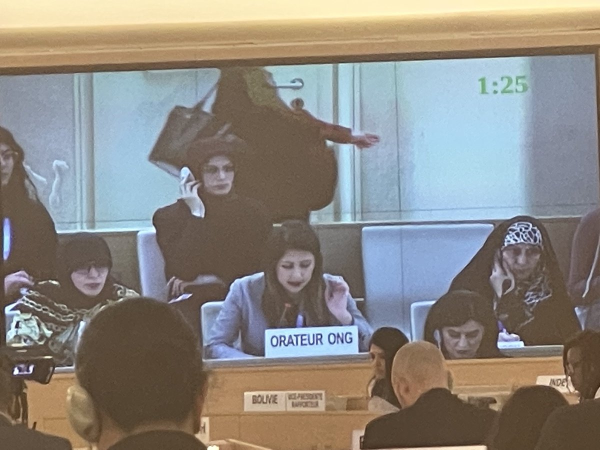 .⁦@siminfa⁩ delivering ⁦@BahaiBIC⁩’s statement during the ID with ⁦@JavaidRehman⁩ on the human rights situation in #Iran at #HRC52 #BahaiRights