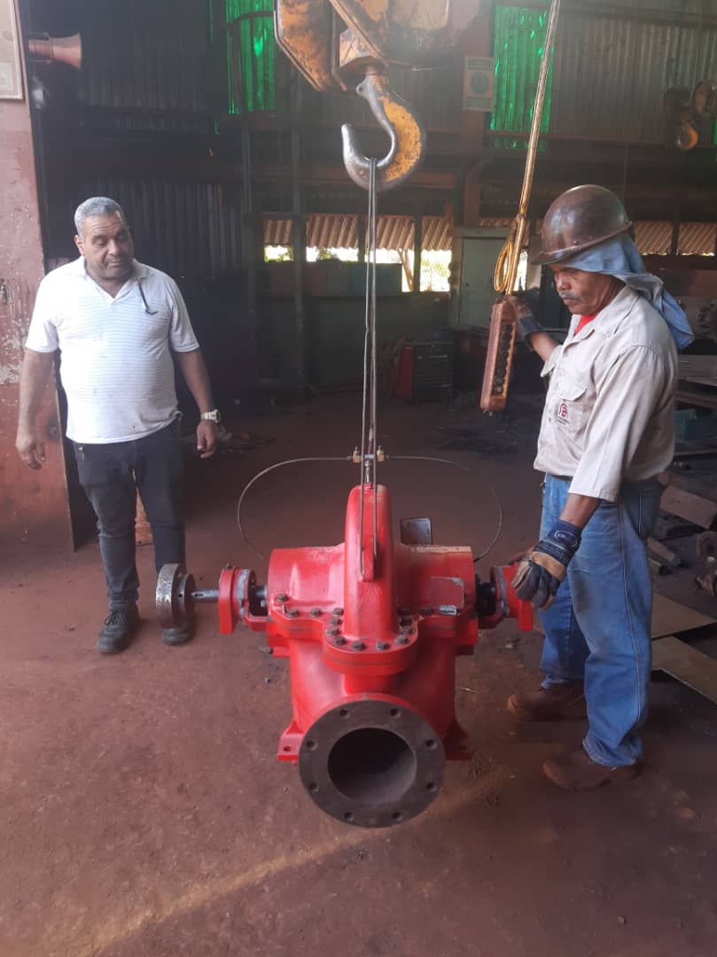 Ferrominera_CVG's tweet photo. 👷🏾‍♀️🚂 #Entérate Para elevar los niveles de seguridad en el lugar de trabajo y cumpliendo con las normas y medidas necesarias para su operatividad, fue instalada en la Planta de Pellas de CVG Ferrominera Orinoco la bomba contra incendios 1400 WP1
#Juntoscontralasmafias https://t.co/9Rrauj6els
