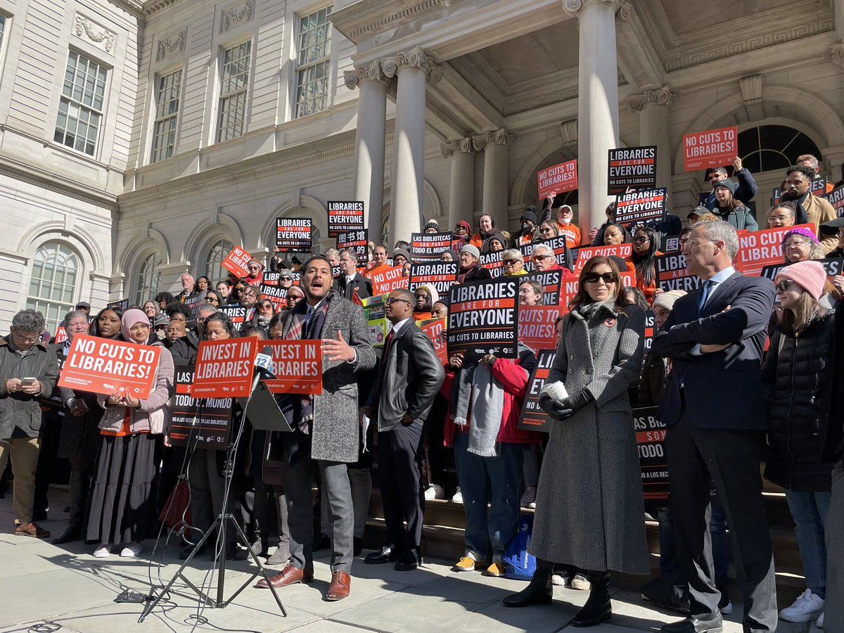 NYCLibraries's tweet image. .@ChrisMarteNYC speaks about the importance of libraries to NYC’s communities. #NoCutsToLibraries investinlibraries.org