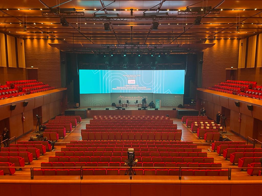 DHSEvent's tweet photo. I massimi esperti di consulenza finanziaria all'annuale evento #ConsulenTia, organizzato da #Anasf e giunto alla decima edizione.
#consulenza #valori #futuro #mercato #economia #roma #auditoriumparcodellamusica #Finanza #ledwall #dhseventsolution #pixels #lighting #EVENT https://t.co/1XEFX50Rur
