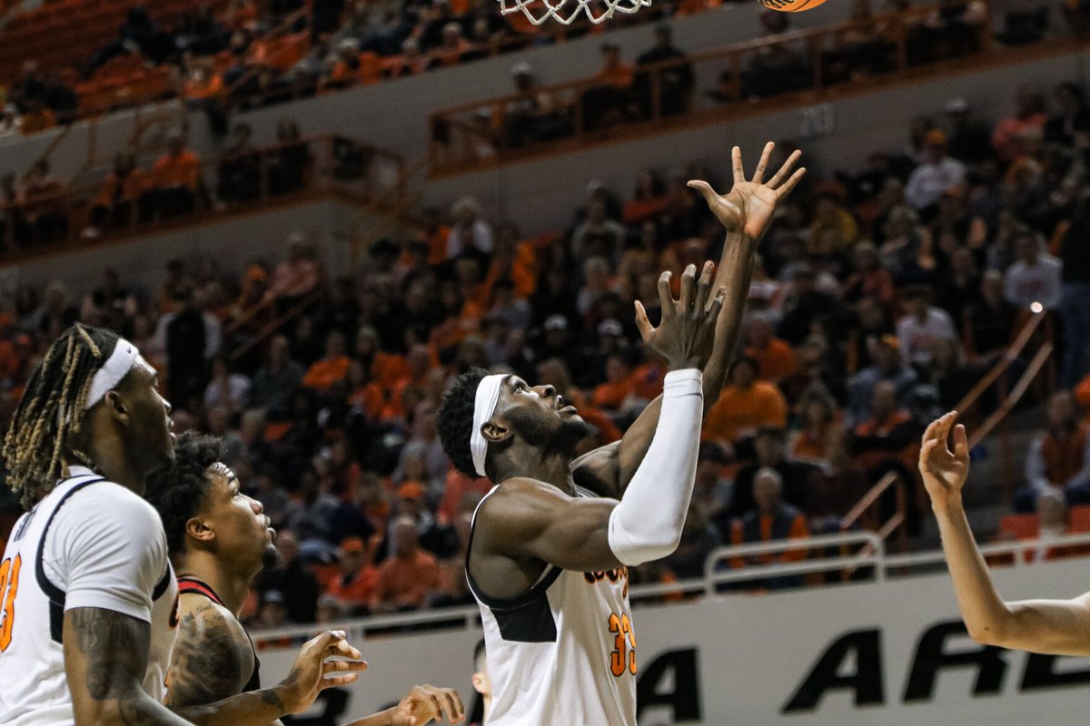 OColly's tweet photo. Cowboys beat EWU holding their spot as the NIT's No. 1 overall seed. Head to https://t.co/WFxsklTVs8 to read our latest stories covering yesterday's game.
#ocolly #okstatebb #cowboyathletics #supportstudentmedia https://t.co/BgX6lkjv4g