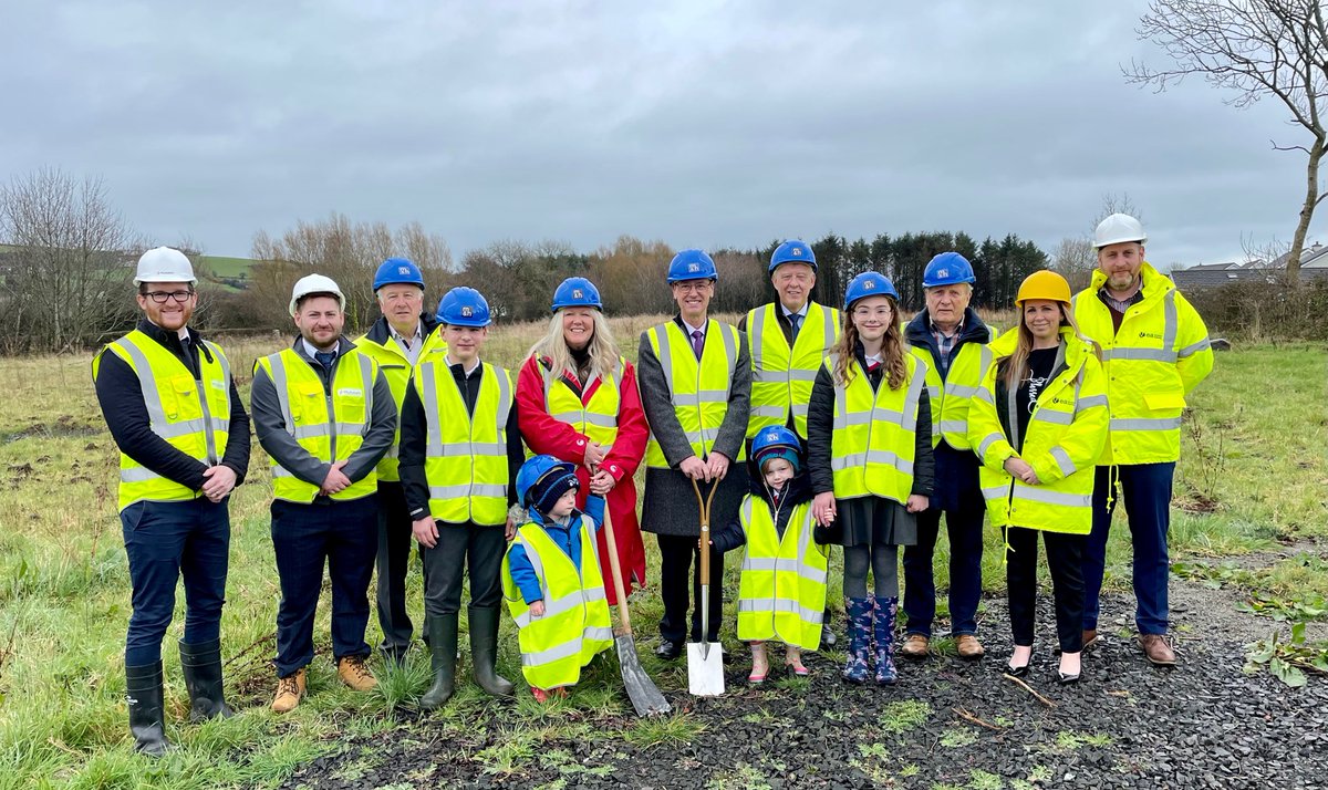 I was delighted to cut the first sod on a new school build for Islandmagee PS.

The project represents an investment of £5.4million by the Department of Education through the Major Capital Works Programme.

More: education-ni.gov.uk/news/groundbre…