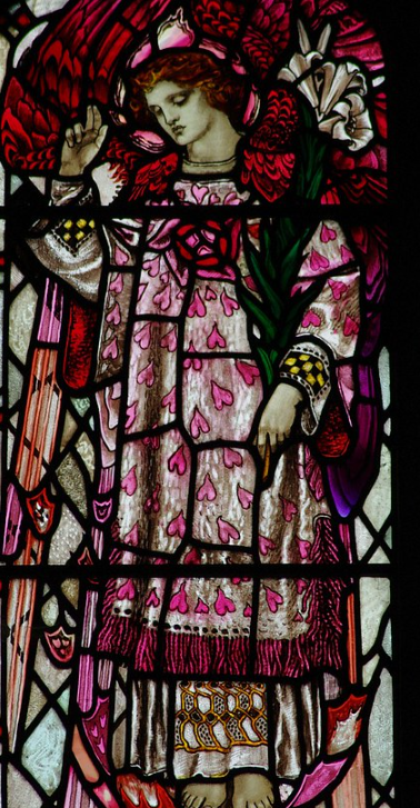 On the trail of #hearts in clothing in #stainedglass windows. I've found #ChristopherWhall at Ledbury 1905, top two pics. AE Child at Loughrea and #KarlParsons at St. Albans, Hindhead. Anyone know of any more out there? Thanks.