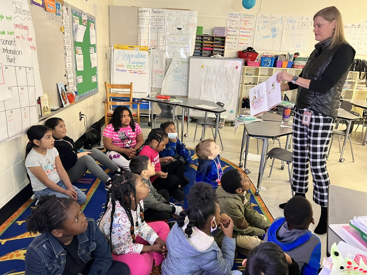 RichmondDrive's tweet photo. Thank you Katie Barber and Queenie Hall for reading to our second grade classes on National Read to Me Day!  You made our day!!   #rdesthedrive #rocksolid #rockhillschools @RockHillSchools https://t.co/G7sqvxtHJy