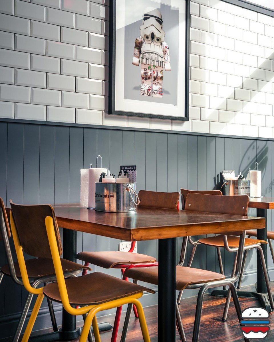 BellCourtLife's tweet photo. Libertine serves a range of beef, chicken and vegan friendly burgers from Noon - 10pm, Monday to Sunday.
See you there 🍔🤩
2/2
#bellcourtlife #stratforduponavon #bellcourt #midlandsfood #warwickshireburger #burgerheaven https://t.co/6rAqkIBcEW