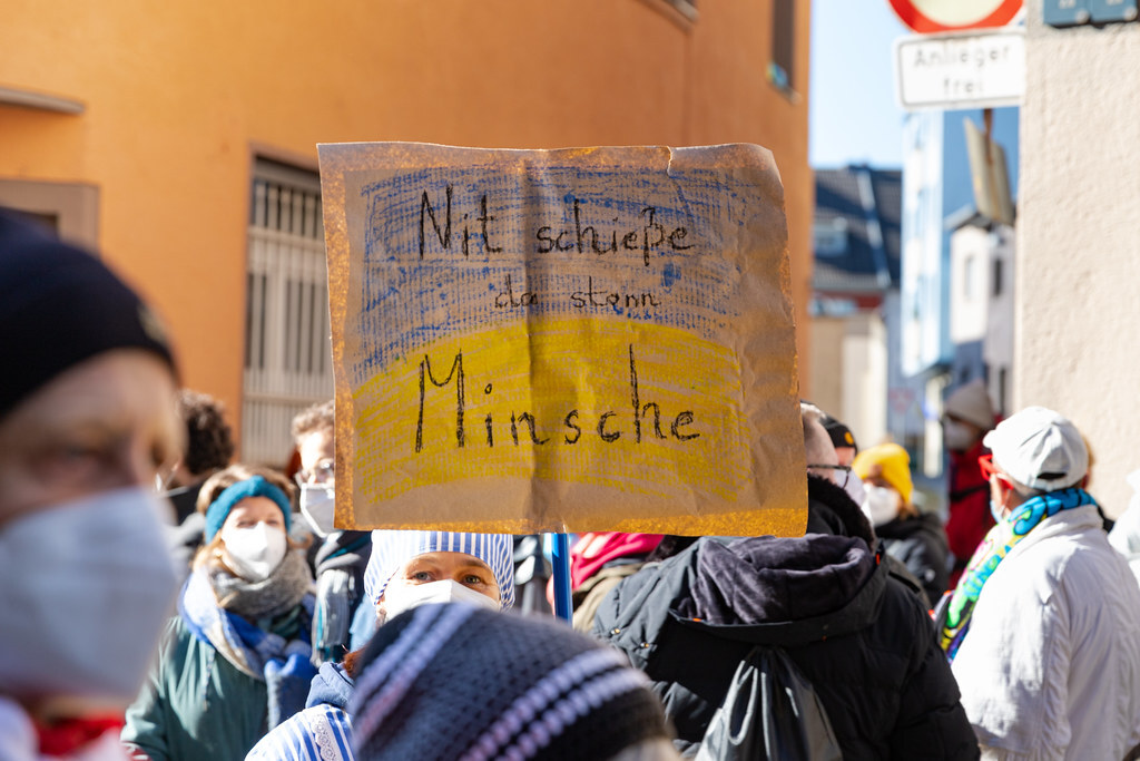dronepicr's tweet photo. Protest sign against casualties of the Ukraine war at the Rosenmontag Peace Demonstration in Cologne, my new photo on #Flickr https://t.co/eAaetknQJn #Photography #travel #photo #ttot #vacation #wanderlust #holiday #travelblog https://t.co/EQtoGK7zLI