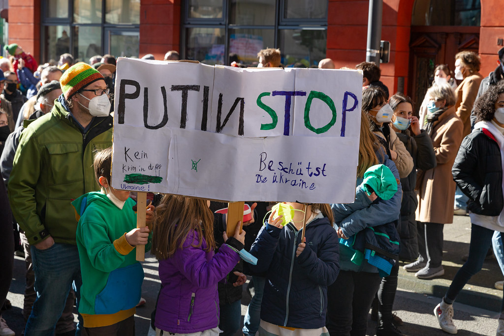 dronepicr's tweet photo. Children with a protest sign against the Ukraine war at the Rosenmontag Peace Demonstration in Cologne, my new photo on #Flickr https://t.co/nZwThS4Jor #Photography #travel #photo #ttot #vacation #wanderlust #holiday #travelblog https://t.co/klFAkYeHer