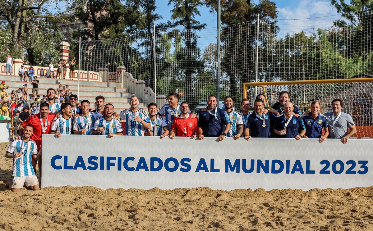 CopaAmerica's tweet photo. 🇧🇷🇦🇷🇨🇴✈️

🎟️ FIFA Beach Soccer World Cup UAE 🇦🇪

#VibraElContinente #VibraOContinente
#CAPlaya https://t.co/RS2H26xGxn