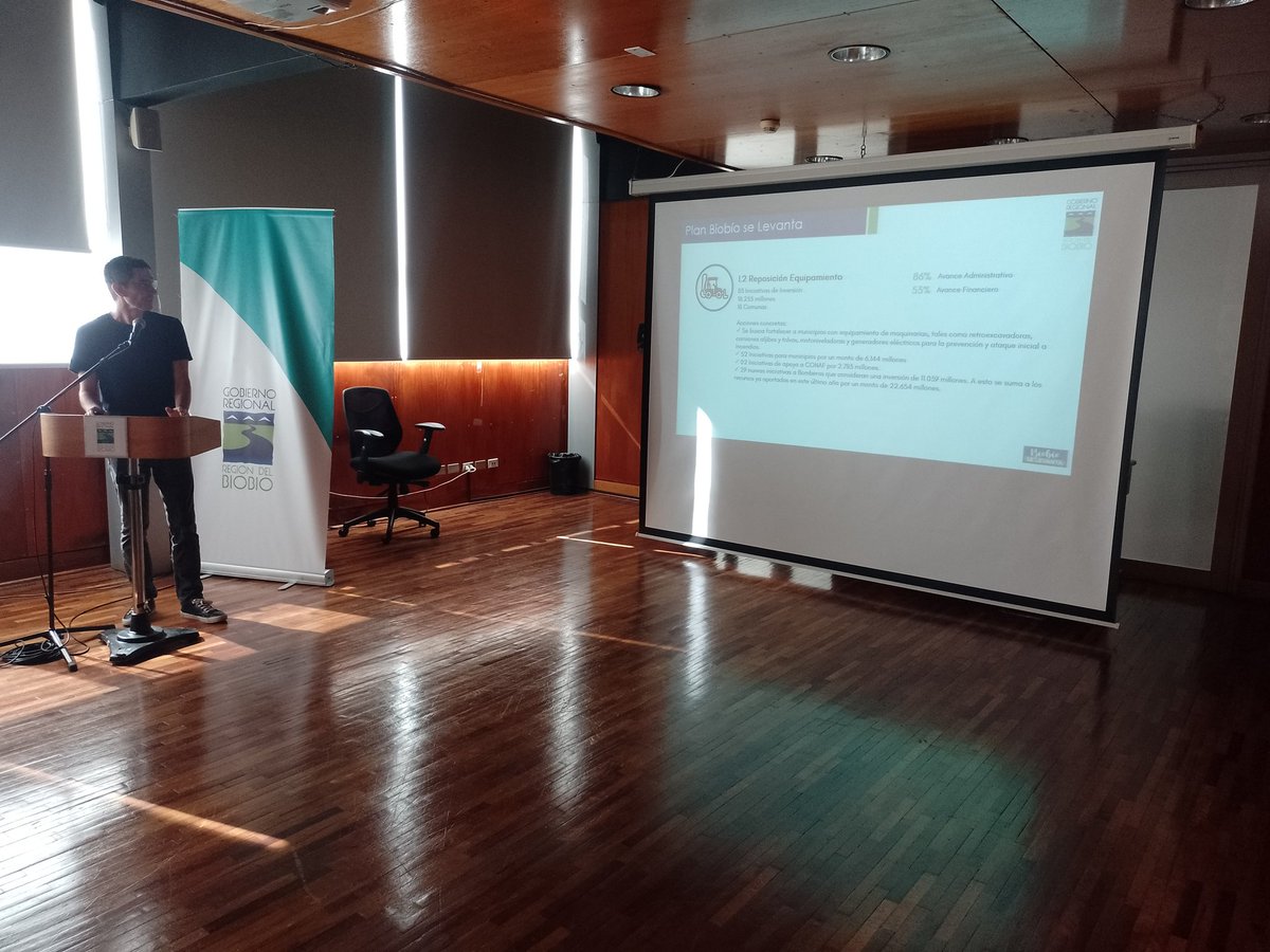 Ahora: Un plan de diversas acciones denominado "Biobío se Levanta" está siendo presentado en el <a href="/gorebiobio/">Gobierno Regional del Biobío</a> a distintas comunas afectadas por incendios junto a  <a href="/rdiazworner/">Rodrigo Díaz Worner</a> . En representación de <a href="/MuniSantaJuana/">Municipalidad de Santa Juana</a> @anaalcaldesa ,  el Director de Seguridad, Orlando Salinas.