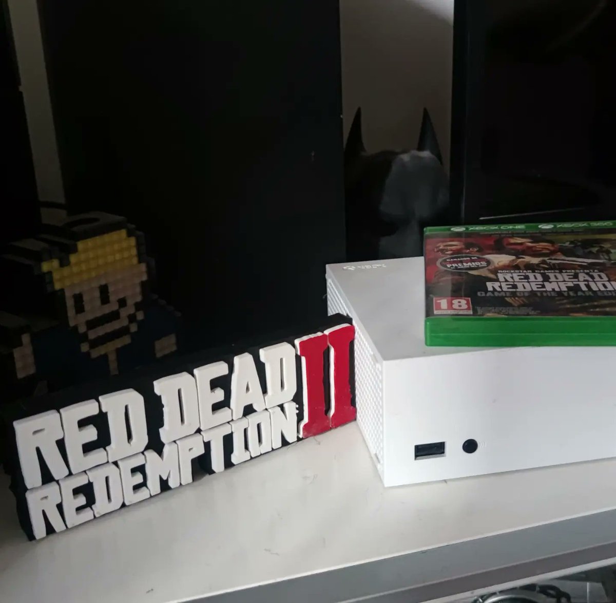 stonercosplay's tweet photo. Y para terminar, aquí os dejo en primer plano el regalito que me ha hecho @Arcade_Bits , es genial eh? 🤠😍
Nos vemos en el próximo evento! 🙏💪 #arcadebits #xpobit #xpobit2023 #johnmarston #reddeadredemption https://t.co/op9p2A08AZ
