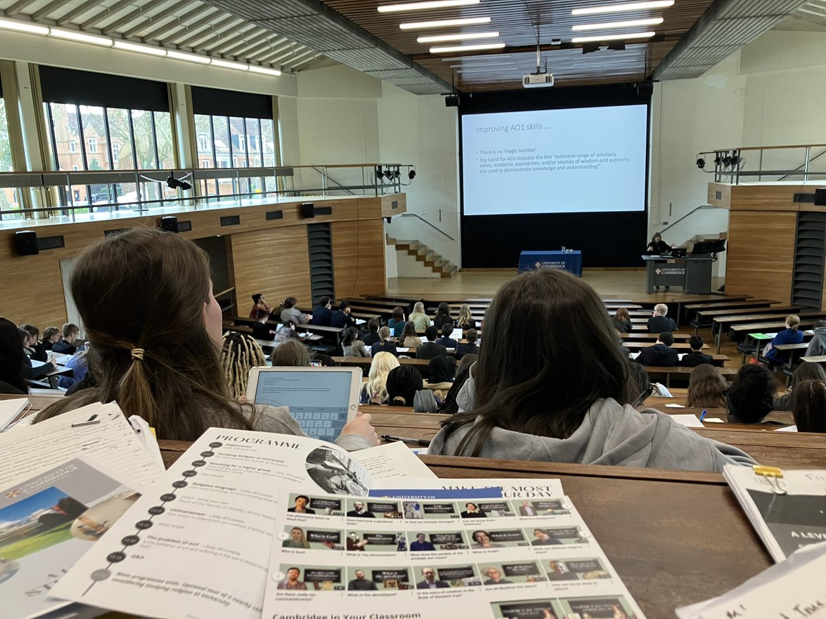 WKGS_RS's tweet photo. First lecture of the day @Cambridge_Uni for y12 students #WKGS_RS #cambridge #facultyofdivinity https://t.co/i2q3NY9JmG