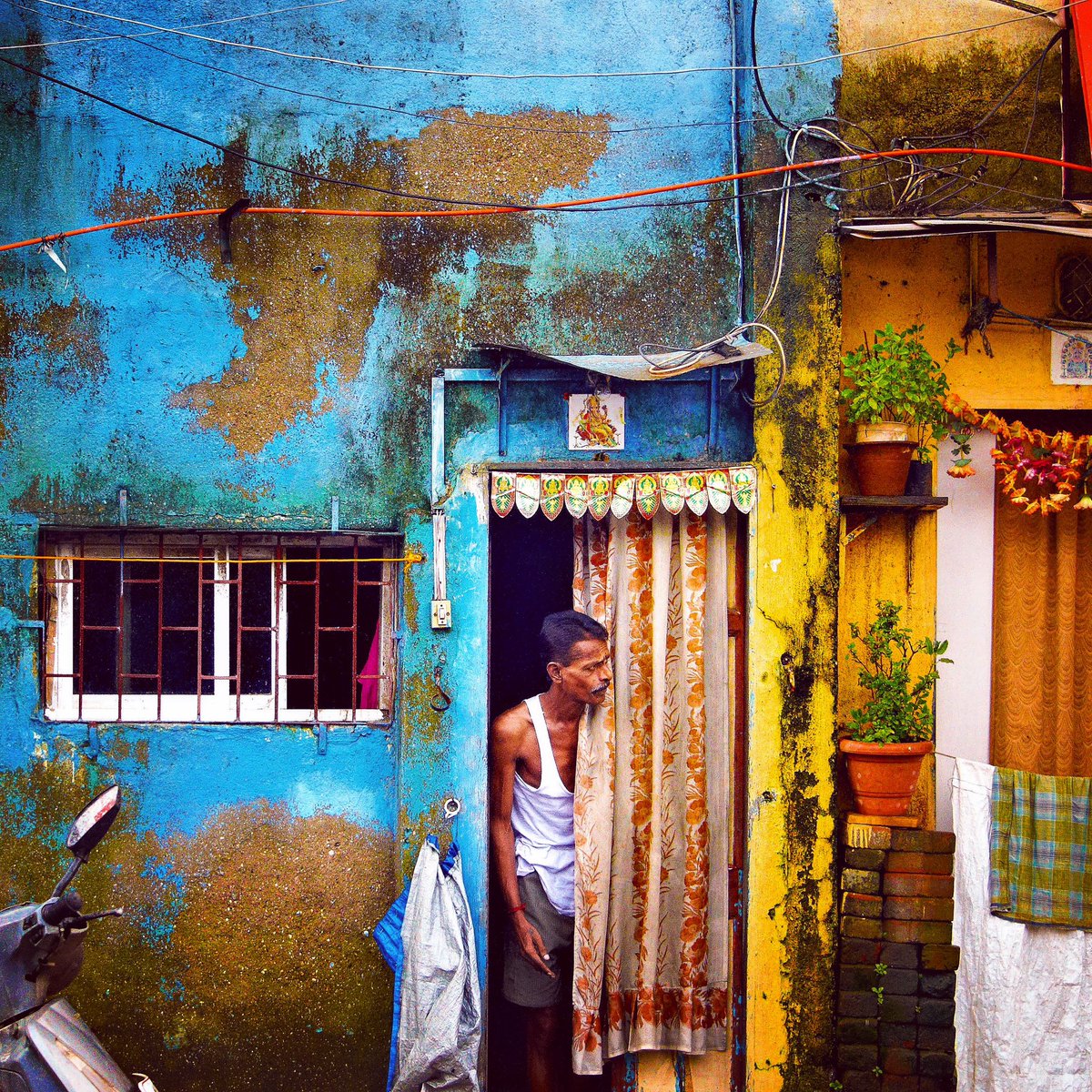 Travel photo of the day: Mumbai // India 🇮🇳 

#indiapictures #indiatravelgram #indiaphotography #indiatravel #mumbaibloggers #mumbaiblogger #travelblogger #travelbloggers #streetphotography #streetphotographers #urbanphotography #incredibleindia