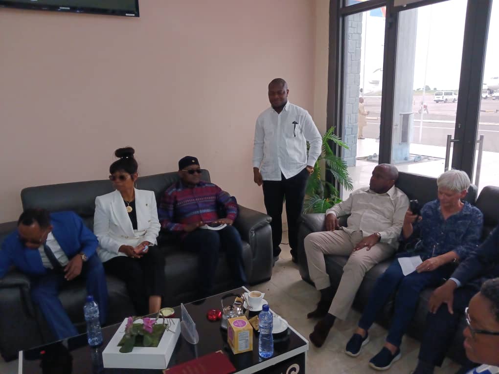 ElieNkumbi29's tweet photo. Début des échanges à Kinshasa entre  UDPS (RDC🇨🇩) ET ANC (RSA🇿🇦)
Deux partis historiques en Afrique 
@fatshi13 @ANCParliament @shabani_lukoo @AugustinKabuyaT @infosudps https://t.co/eR40rJEheF