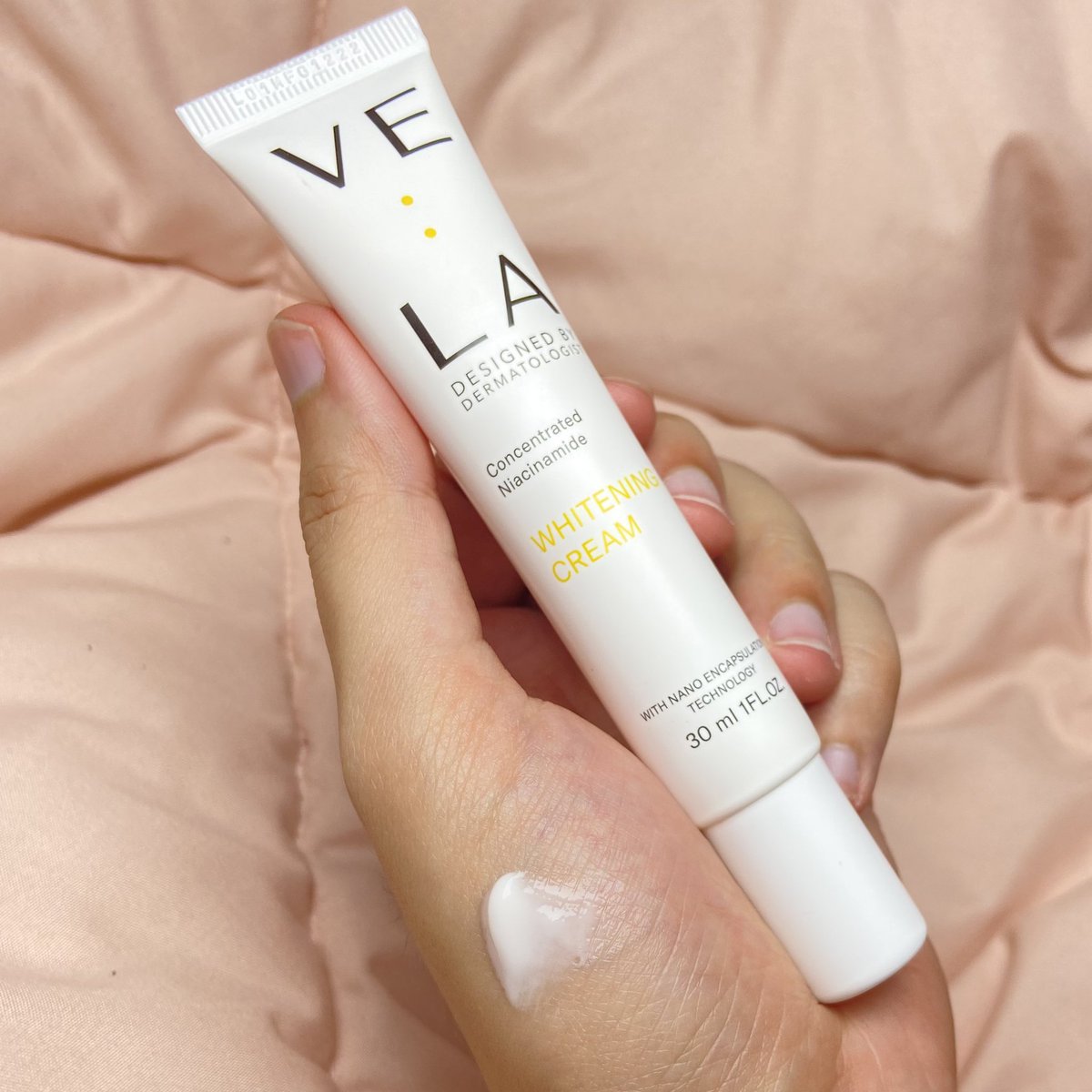 itfeelword's tweet image. ป้ายยาสกินแคร์ ตัวนี้มีงานวิจัยเยอะมากกก ความเก่งของเค้าคือช่วยปรับผิวคล้ำ ลดรอยดำที่เกิดจากสิว ชอบที่เนื้อครีมเข้มข้น แต่ซึมไวแบบไม่น่าเชื่อ ทาไปแปปเดียวซึมหายไปเลย นี่ซื้อเพราะไปอ่านงานวิจัยเขามา เออออออมันเริ่ดด