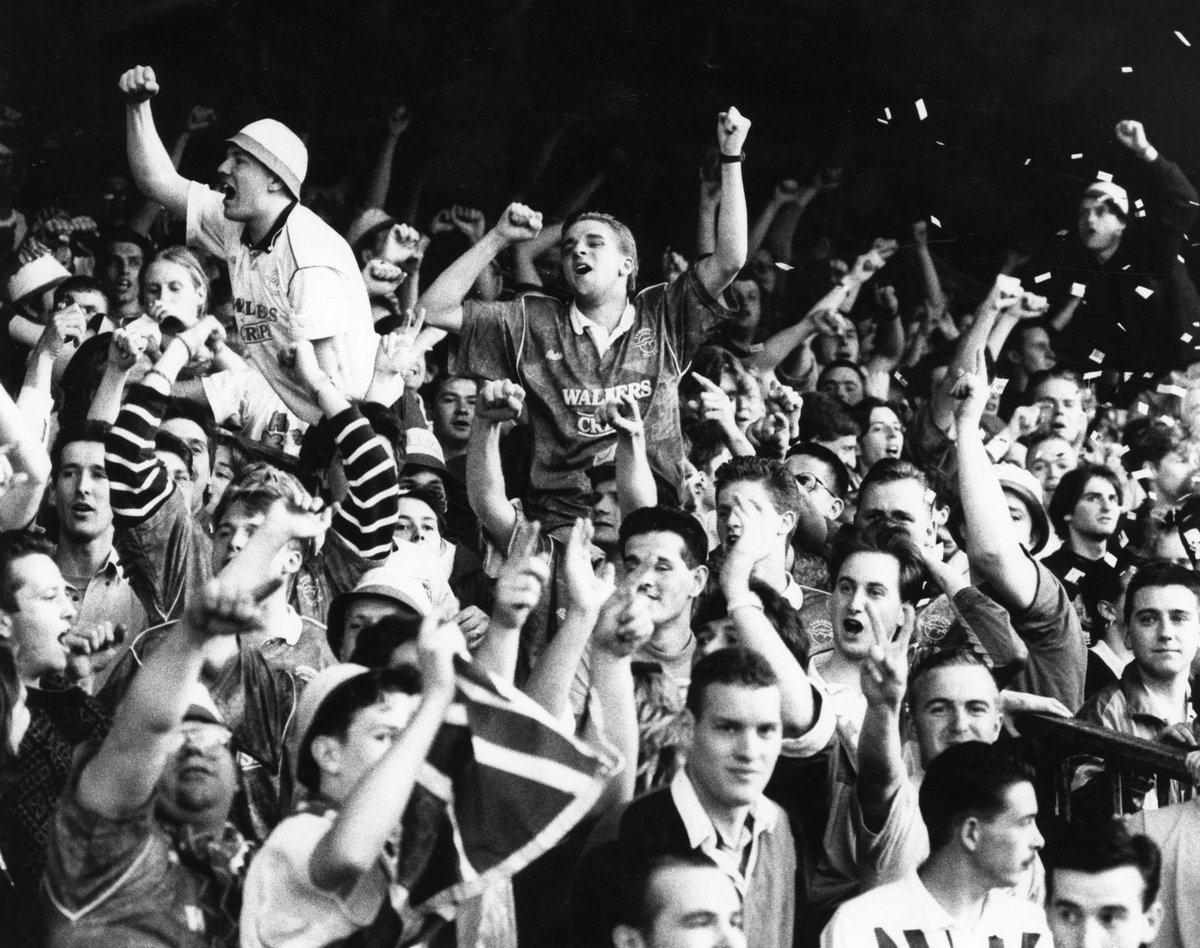LcfcThrowback's tweet photo. Pick of the year 1992

Did Filbert Street ever see scenes like those three goals in 5 minutes in the second half with Cambridge?

Were you there?

https://t.co/958ZpJM5cE https://t.co/C6UsrJMyDf