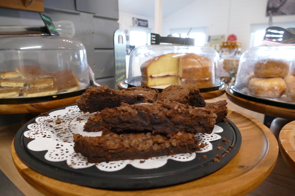 FairfieldCentre's tweet photo. Monday's call for chocolate, and luckily our Brownies are packed full of it 😋

Stop by our Cafe for a Monday pick-me-up! https://t.co/qUERIdMFwY