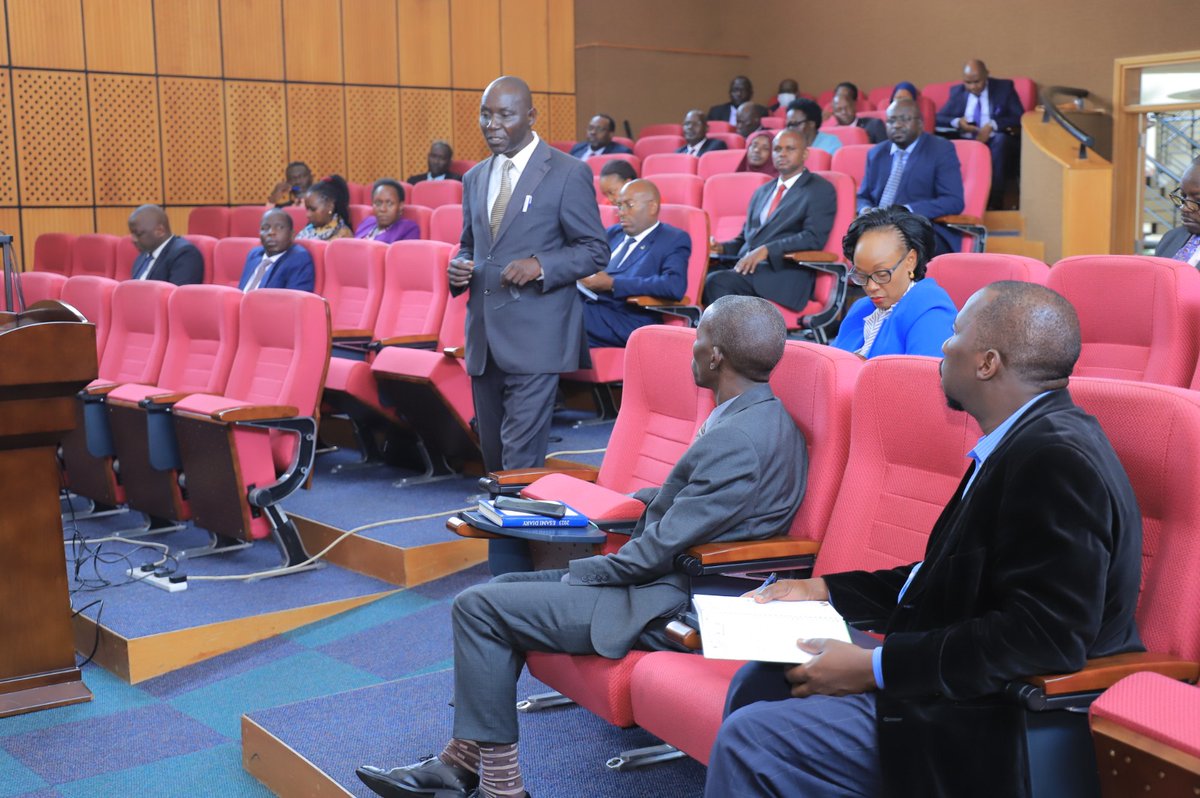 Nyamate (@JBNyamate) on Twitter photo 2023-03-20 10:43:52 Day 3 training of senior managers of OPM underway at ESAMI. The managers are being introduced to performance based budgeting and enterprise risk management. #ChimpReportsNews Day 3 training of senior managers of OPM underway at ESAMI. The managers are being introduced to performance based budgeting and enterprise risk management. #ChimpReportsNews