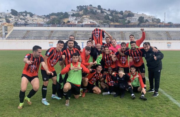 ASanchezFrias's tweet photo. A “Estos”, dónde ahora, algunos, solo les ven Deficiencias, YO SOLO LES VEO VIRTUDES. Muy ORGULLOSO de estar al Frente de este ESPECTACULAR EQUIPAZO https://t.co/alDdi2CQK1