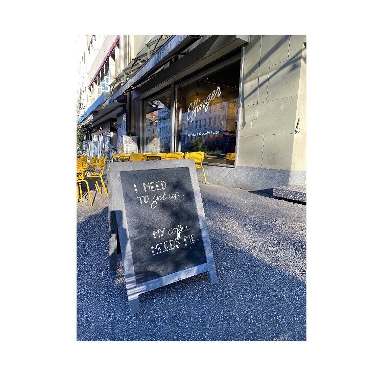 Der Frühling kommt und damit ist unsere Aussenbestuhlung zurück 🌞 Damit noch mehr Cappuccinis und Eistees draussen genossen werden können! ☕️

Und: Der Effinger wird heute offiziell 7-jährig 🥳 Und damit startet unsere Jubliäumswoche. Der Höhepunkt er… instagr.am/p/CqAc-xwqWt1/