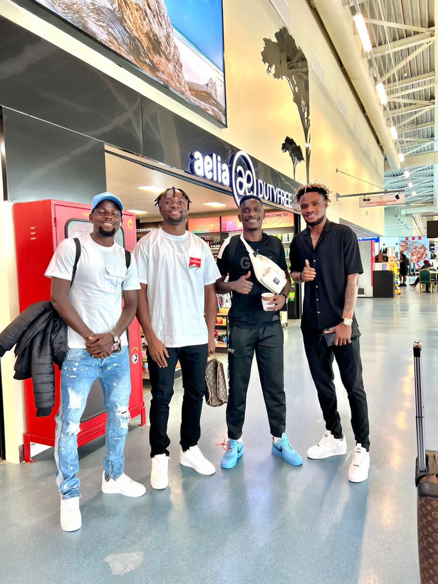 ClatousCC's tweet image. How many @CAFCLCC goals in one picture? 

Airport kungekuwa na magoli tungekiwasha 😝