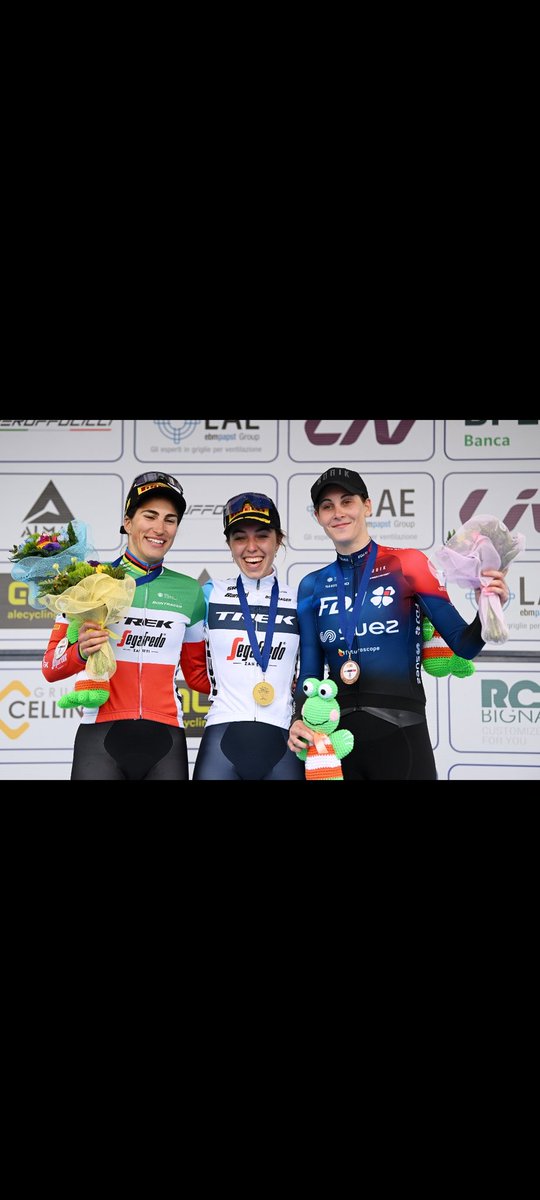 Het blijft ongelooflijk 
Maar het zat er wel aan te komen 
<a href="/x_shirin/">Shirin van Anrooij</a>