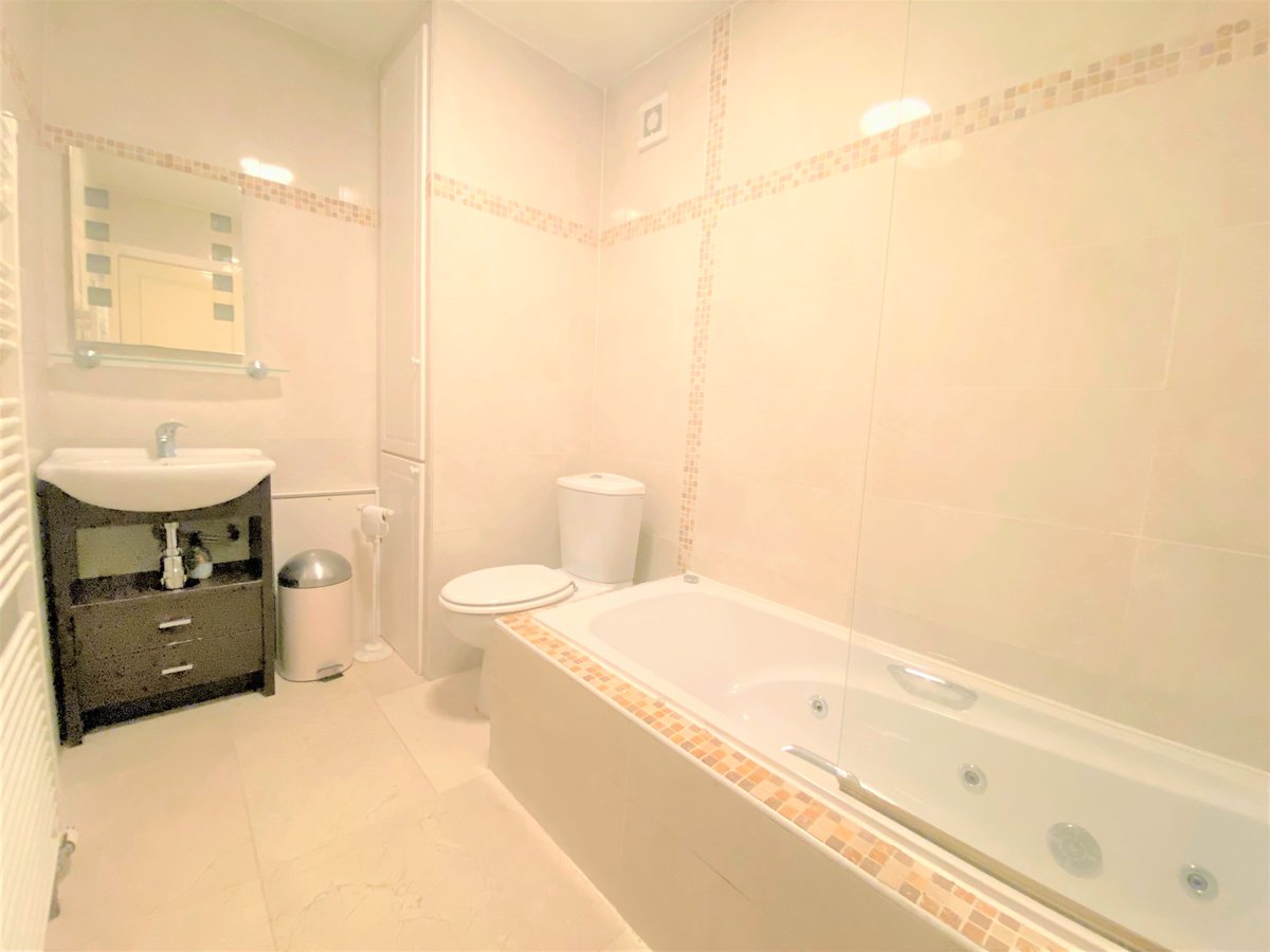 A top floor 2 bedroom apartment with Stunning Sea Views in Dublin 13 Asking €415k townshends.ie/residential/br…