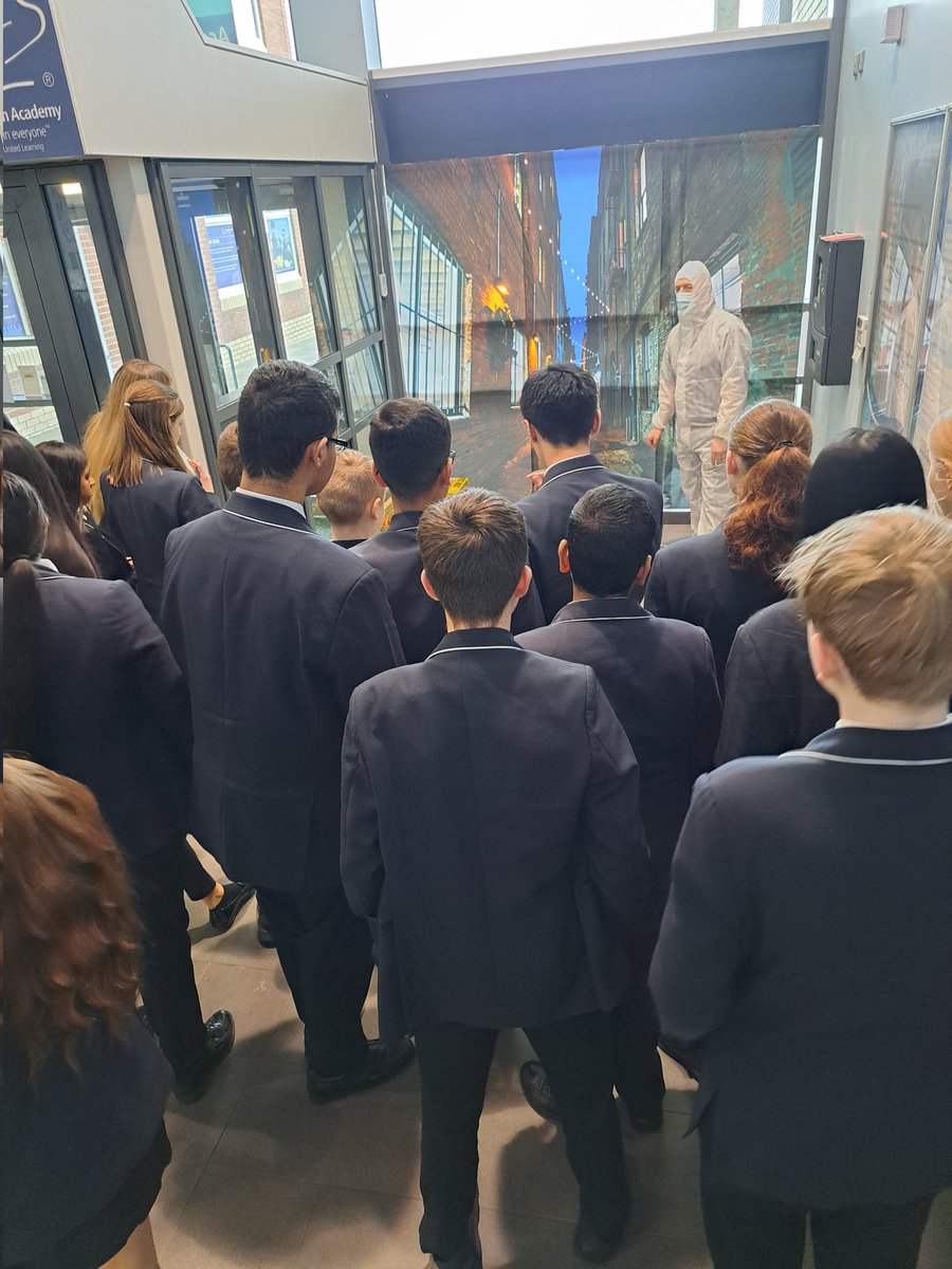 Crime Scene Investigation this morning at <a href="/acc_academy/">Accrington Academy</a> 
As part of our delayed Science Week activities #BSW23 #BritishScienceWeek2023 #techniciansMIH