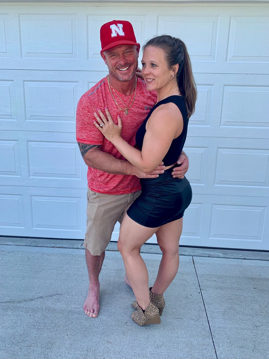 FitNAUGHTYcouple Tina and Brandon on Twitter: "#swinger #milf #dilf #