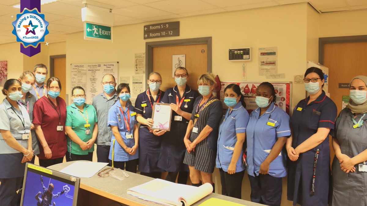 'They are real 𝒽𝑒𝓇𝑜𝑒𝓈' 💙👏 An end of life patient undergoing treatment at UHDB wrote a moving thank you letter to Ward 301 staff, which led to them receiving the #TeamUHDB Making a Difference Award for their awe-inspiring care. Read more here: bit.ly/42rzFzu
