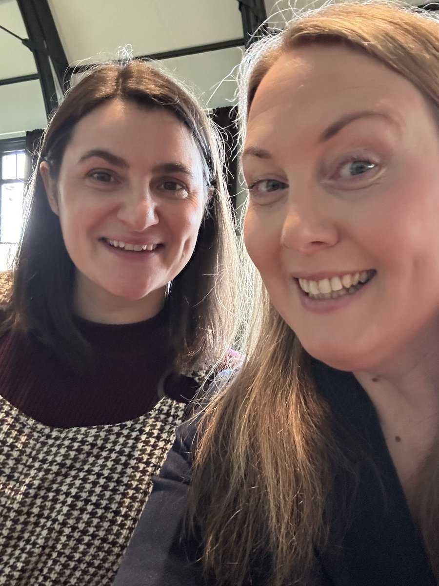 Always a good day start to the week when you are running workshops with Erica <a href="/enJOY_arts/">enJOY arts</a> #creativehealthGM