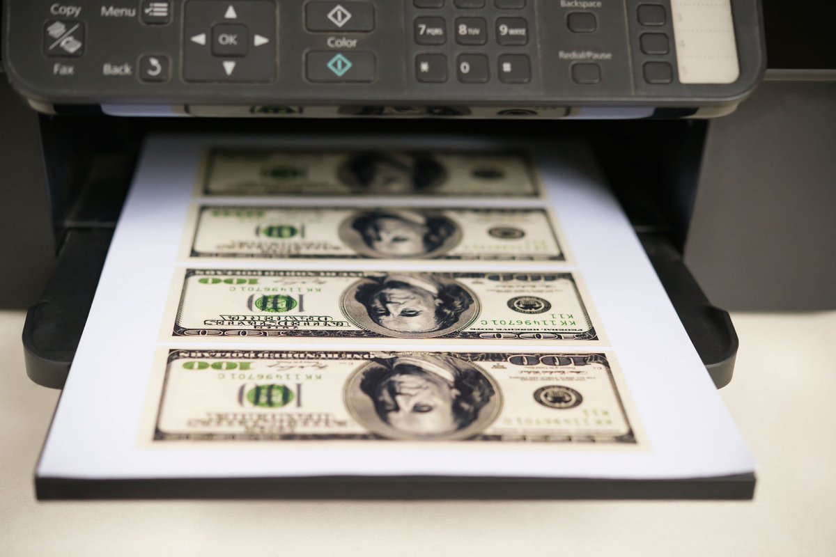 MunkThePunk's tweet photo. On a lighter note, this new dollar printing might help Xerox if not the banks 😁! #Dollar #USbankingcrisis #USBanksCollapsing https://t.co/DyHPOLXh31