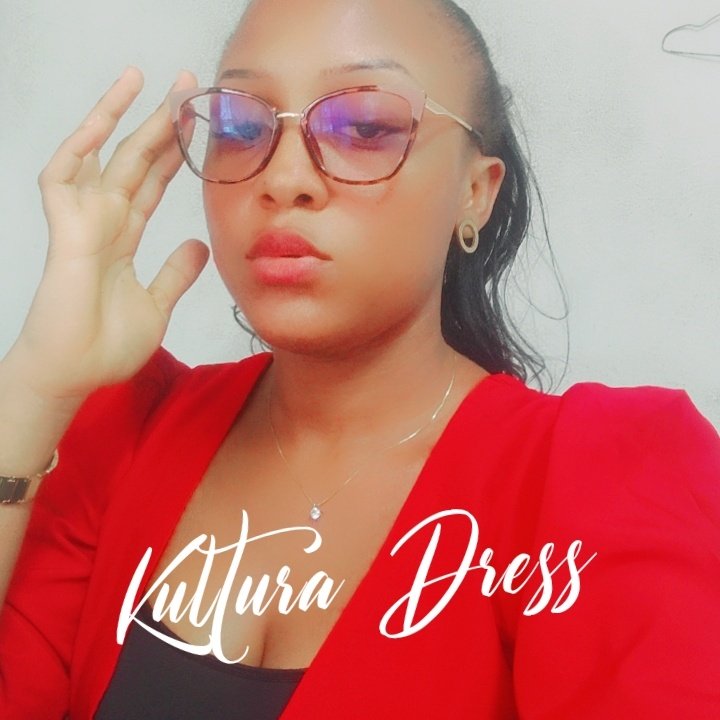 Ursule_Kassi's tweet photo. #NouvellePhotoDeProfil https://t.co/6o3a5uDF6W