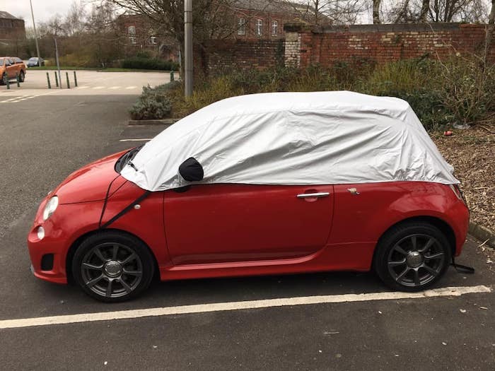 Half Covers, great at this time of year and into Sprint as Tree Sap becomes an issue. #carcover #abarth #500abarth #treesap #cleancar #coveryourcar #carcovers #halfcover