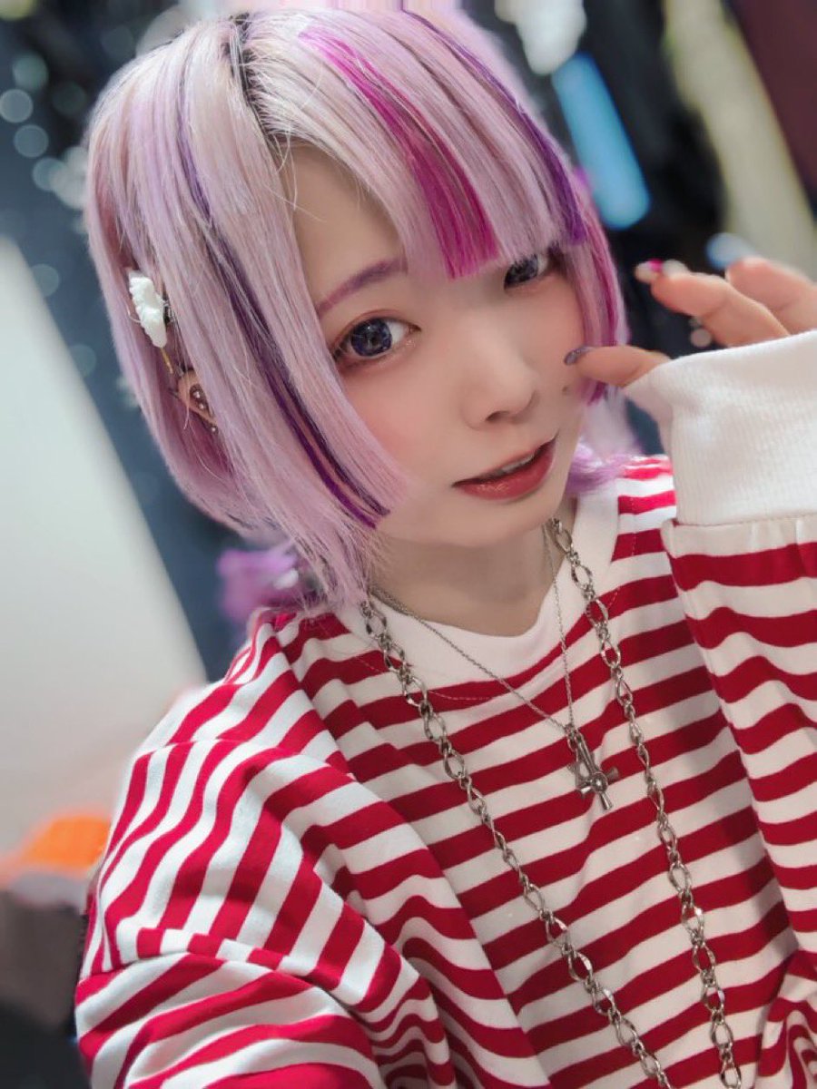 明日3月21日の高設定🆙🎰
🏨楽園川崎
《ボーダー狙い斬りぃ》
❤️🅿️
📝ボーダー服をさがせ
🔜機種、列、BOX単位で狙うのが◎
🔜多台数機種から✅
🔜少台数の機種またぎも⁉️
🧡🎰
📝バキュン
🔜❺❻の⑤台並び×②箇所以上🈶❣️