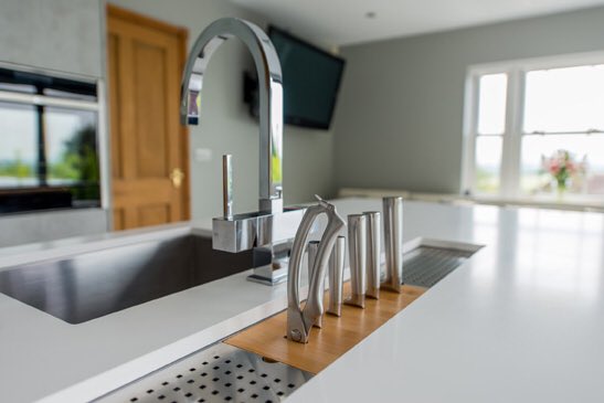 GlotechUK's tweet photo. #Beautility where aesthetics and ease of use are one in the same 👏  @GlotechUK at the heart of your home 🤍 #kitchens #bespoke #customdesign #appliances #lifestyle #utility #interiors  Copy ✂️ and Paste 📋 https://t.co/OXq7KaMn0k https://t.co/xC0RCcevmL