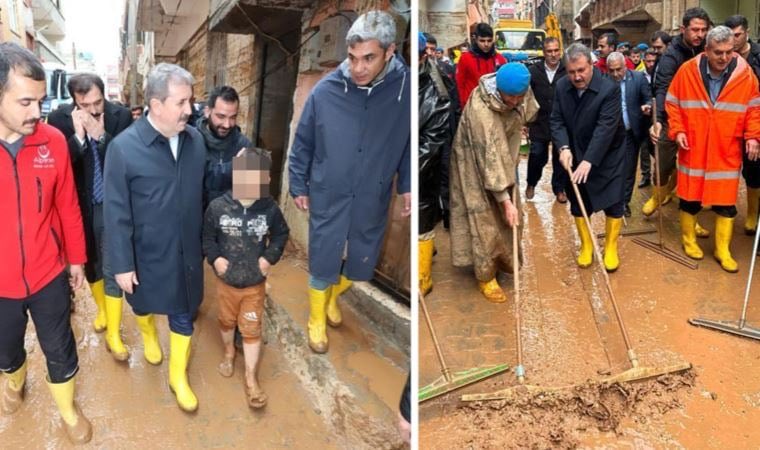 OkuyanKemal's tweet photo. Siyaset onlar için bir şov. Poz vermek, mış gibi yapmak, her şey sahte. Ve bu yalan dünyanın orta yerinde bir çocuğu çamurun içinde terlikle yürüttüklerini fark etmeyecek kadar vicdanı tüketmek… Paspası eline alınca “halkçı” oluyorlar, bayrağı eline alınca vatansever! https://t.co/lyDQlcYqwE