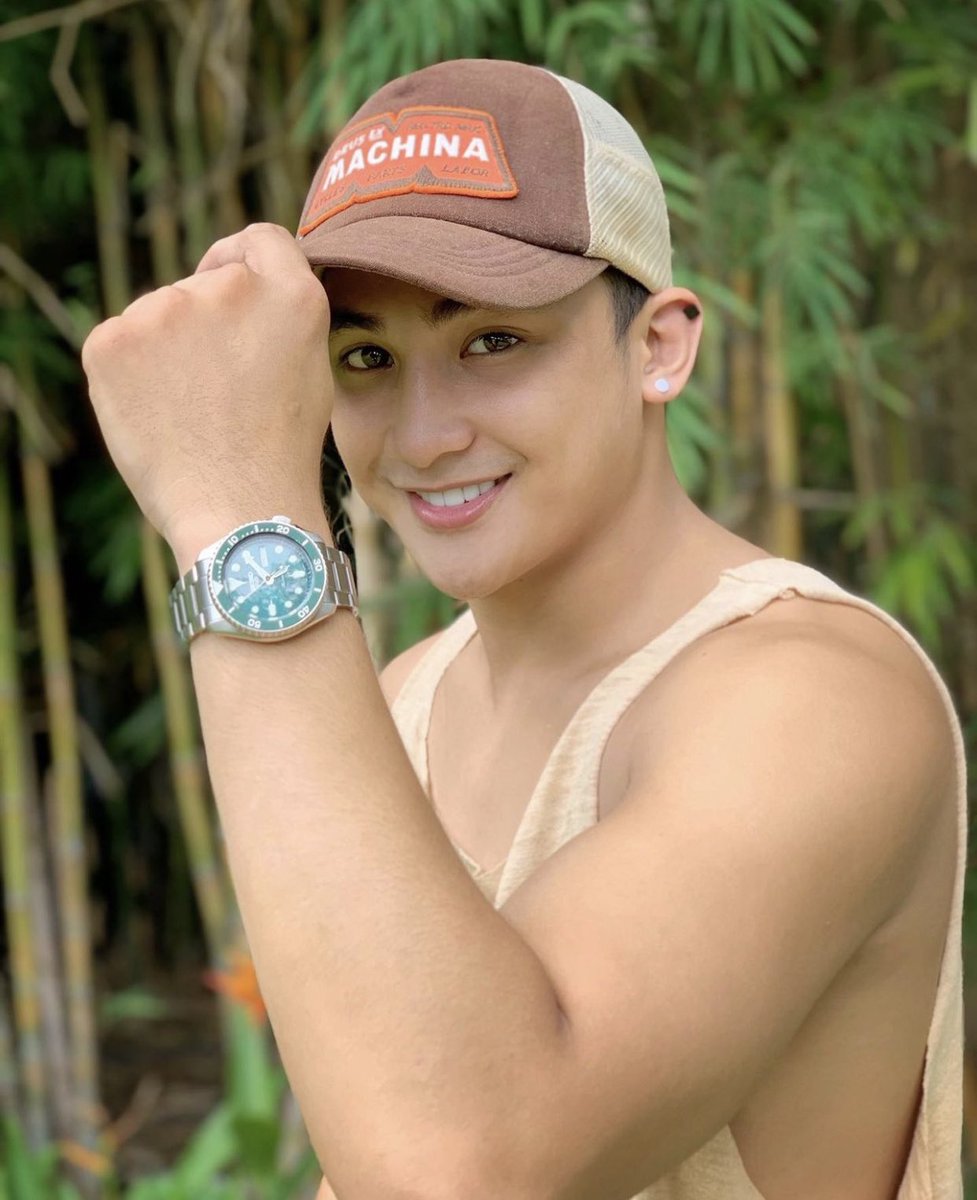shucalleja's tweet photo. 💚 #labshu https://t.co/CRA2s3EffS