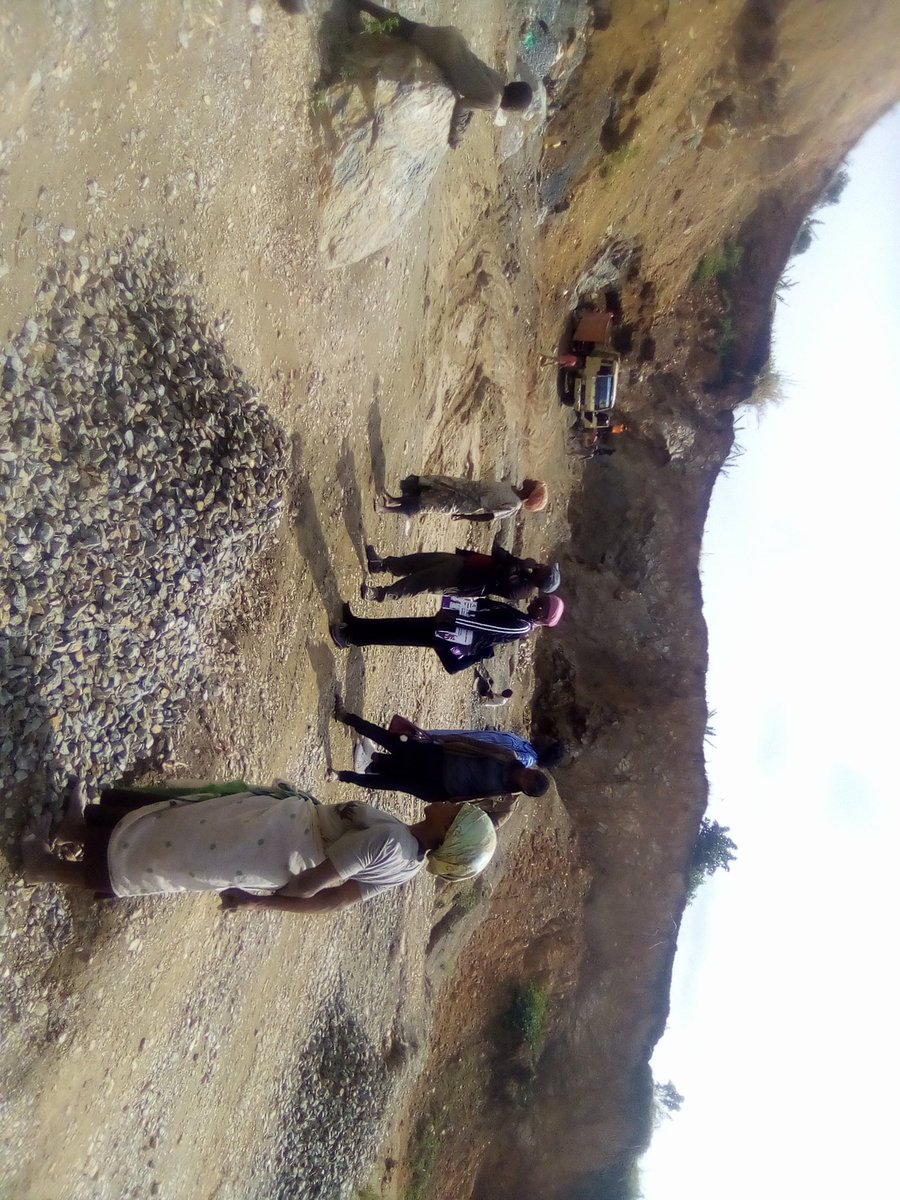 youngmothers's tweet photo. Fundamental rights of children as survival,education,protection &amp; development are violated by child labor, the root cause of it is extreme poverty that forces parents to employ children for money. Team from WHRDN-U at stone quarring sites in Karangura Kabarole district @WHRDNU https://t.co/qGrhQVRxX8