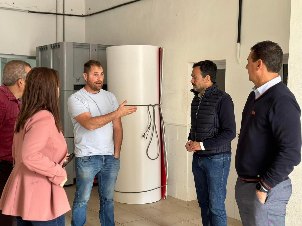 PPCabildoTF's tweet photo. El #PartidoPopular defiende en el @CabildoTenerife la cesión de las instalaciones portuarias de Tajao a la Cofradía de Pescadores https://t.co/D2BQVTdWCv