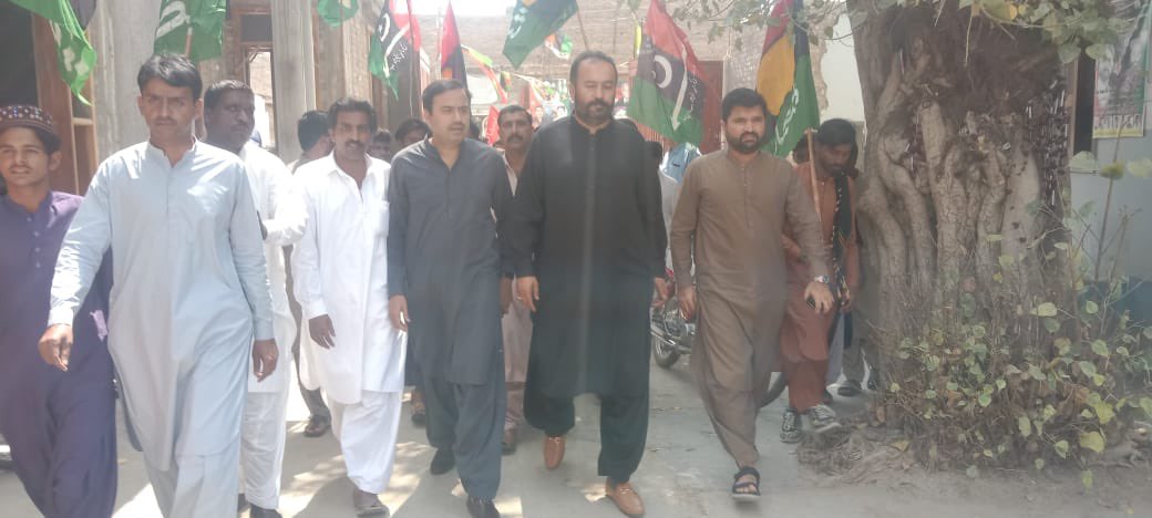 JavedNLaghari's tweet image. Chaired PYO district Shikarpur meeting at Bhayo House along with @MirSohrab regarding martyrdom anniv of Shaheed Zulfikar Ali Bhutto at Garhi Khuda Bux. PYO is all set &amp;amp; prepared for participation in anniversary. #YouthPower #PYOSindh