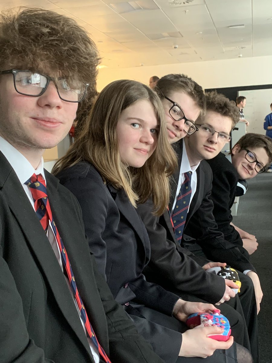 MrShawBHS's tweet photo. Narrow loss in game  1 v Cheshire College. We are just about to start game 2 v Mariocourt School.@BallyclareHigh @DigSchoolhouse https://t.co/GVpzcRezil