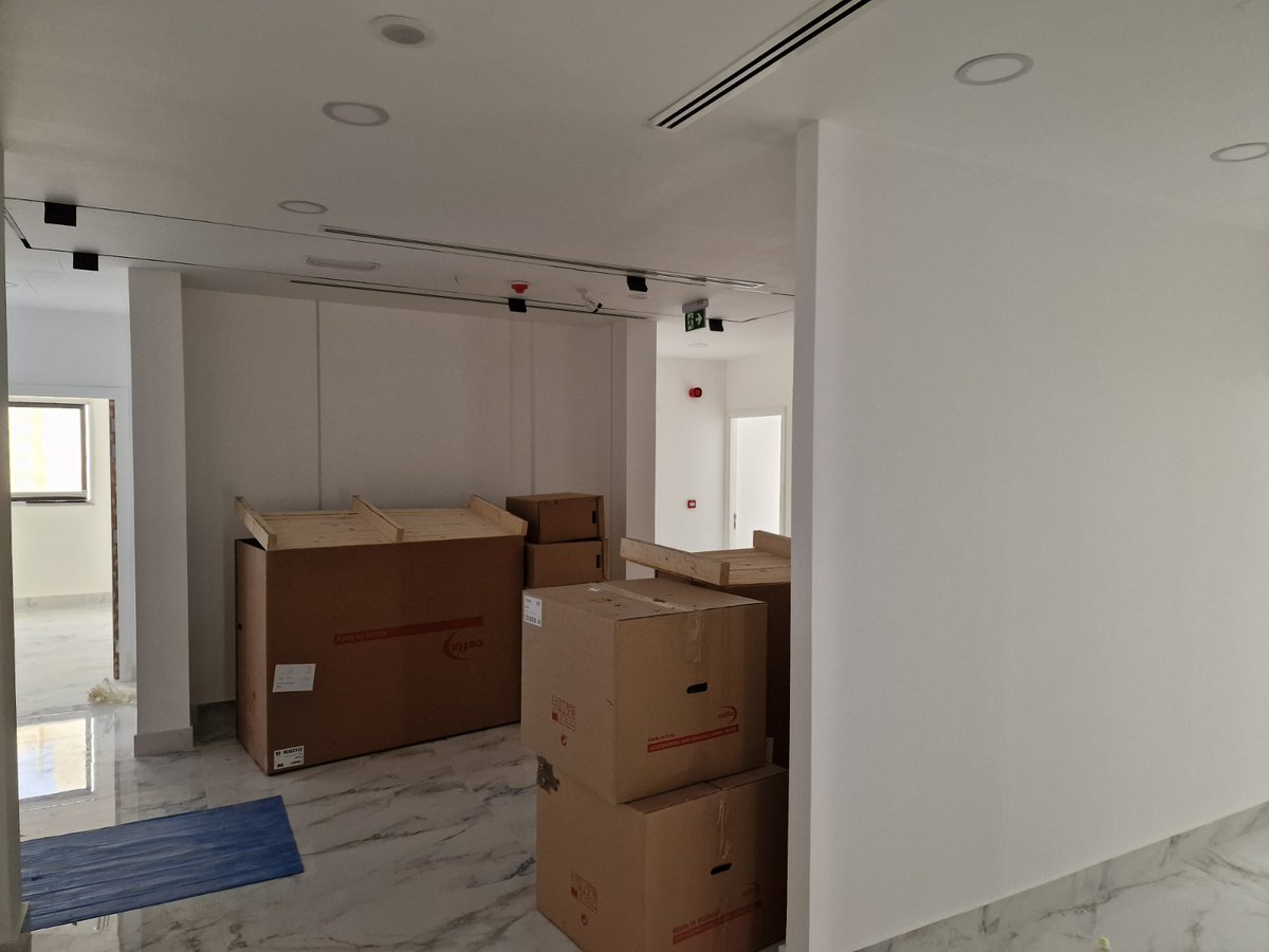 rmdm_group's tweet photo. @iFixFitout are hard at work completing the finishing touches on our new private medical center in Dubai's #healthcare hub 

Doctor's Center Polyclinic will be a full general lab with specialized clinics &amp; #radiology services

We're excited to launch our #cancerscreening program! https://t.co/NNTJSWGNXe