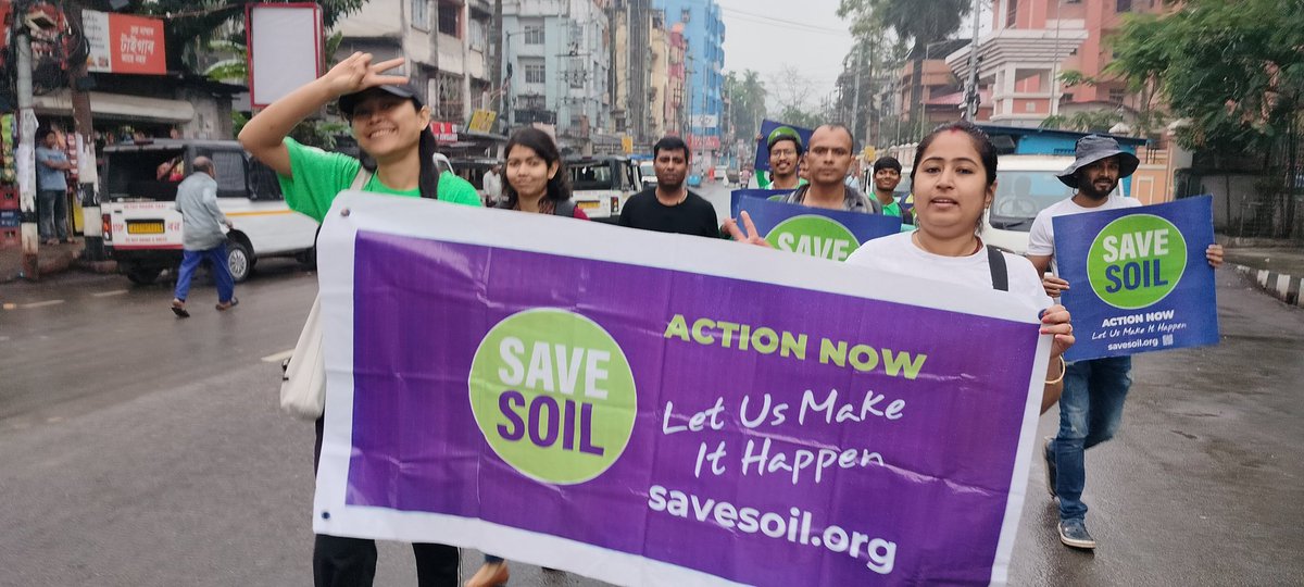 Navajyoti_B's tweet photo. Walk for Soil on 19th March 2023 at Guwahati.
From Arya Nagar Flyover to Paltan Bazar.
#SaveSoil
#AssamForSaveSoilPolicy
Let's make it happen π https://t.co/hQQ8ZRUwxZ