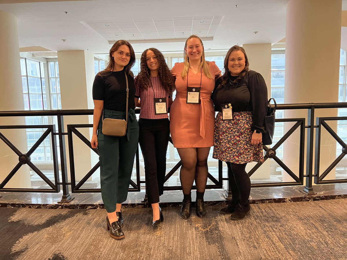 AmandaBenjamin_'s tweet image. Friends, thanks for accepting me as I am… With no revisions 😂 #APLS2023 @APLSsc @APLS41