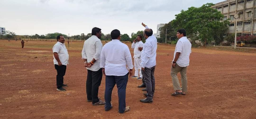 BJPOBCMorcha4AP's tweet photo. భారతీయ జనతా పార్టీ ఒబిసి మోర్చా
కోస్తా జిల్లాల "బిసి సామాజిక చైతన్య సభ" నిమిత్తం నెల్లూరు లో స్థల ప్రాంగణాలు ను పరిశీలించడం జరిగింది.
#ApObcmorcha #bjpobcmorcha #ap4obc https://t.co/183vRnI5Gb