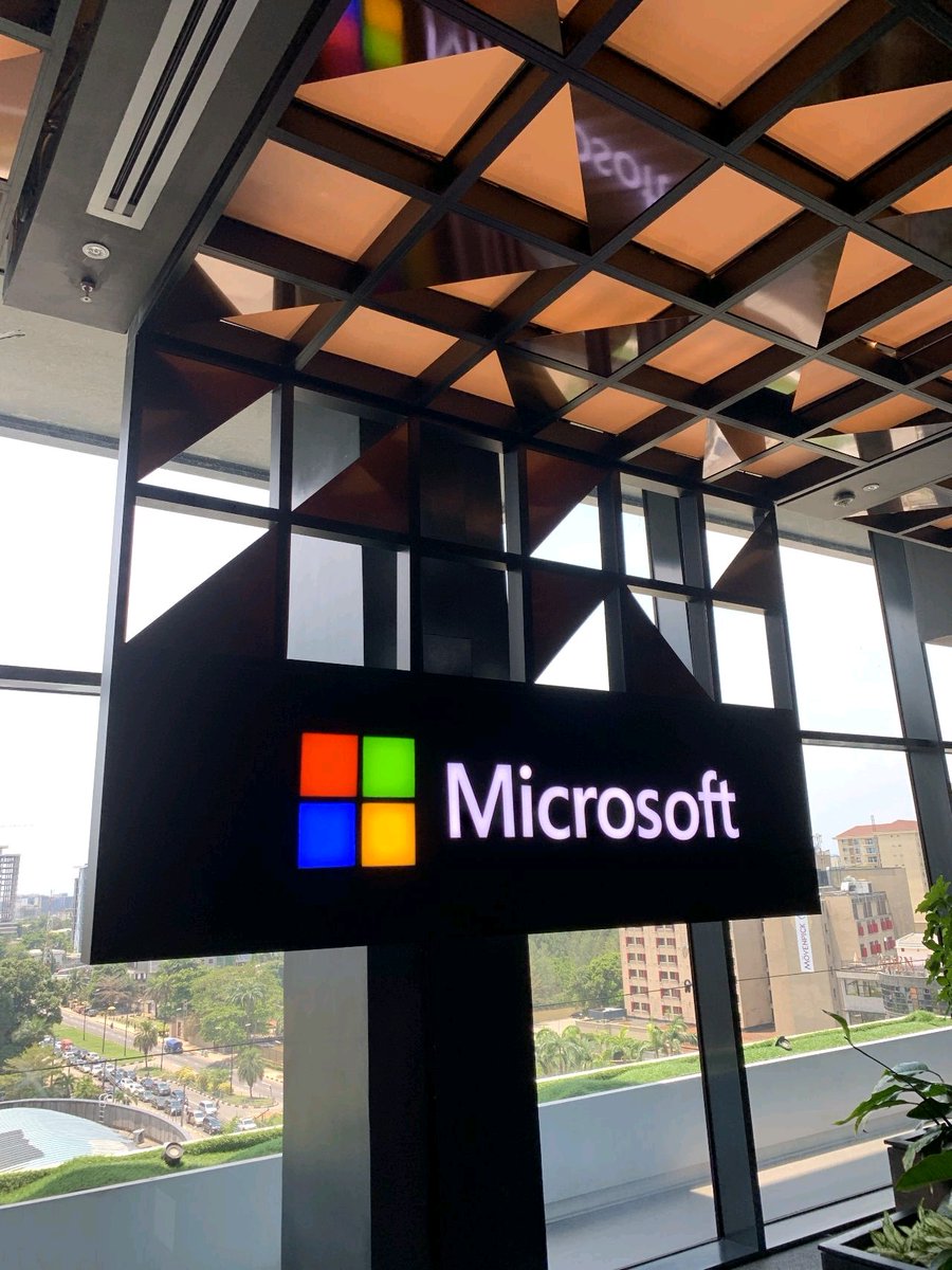 JOgundepo's tweet photo. Twas a great privilege to be a volunteer at the #techiesmeetup held @MicrosoftNG... Aside volunteering, it was a great opportunity to learn from Tech Expert and also meet with other @mlsanigeria Ambassadors. Huge thanks to @TheOyinbooke and @japhletnwamu for putting this up... https://t.co/7nJ1qcKFl5